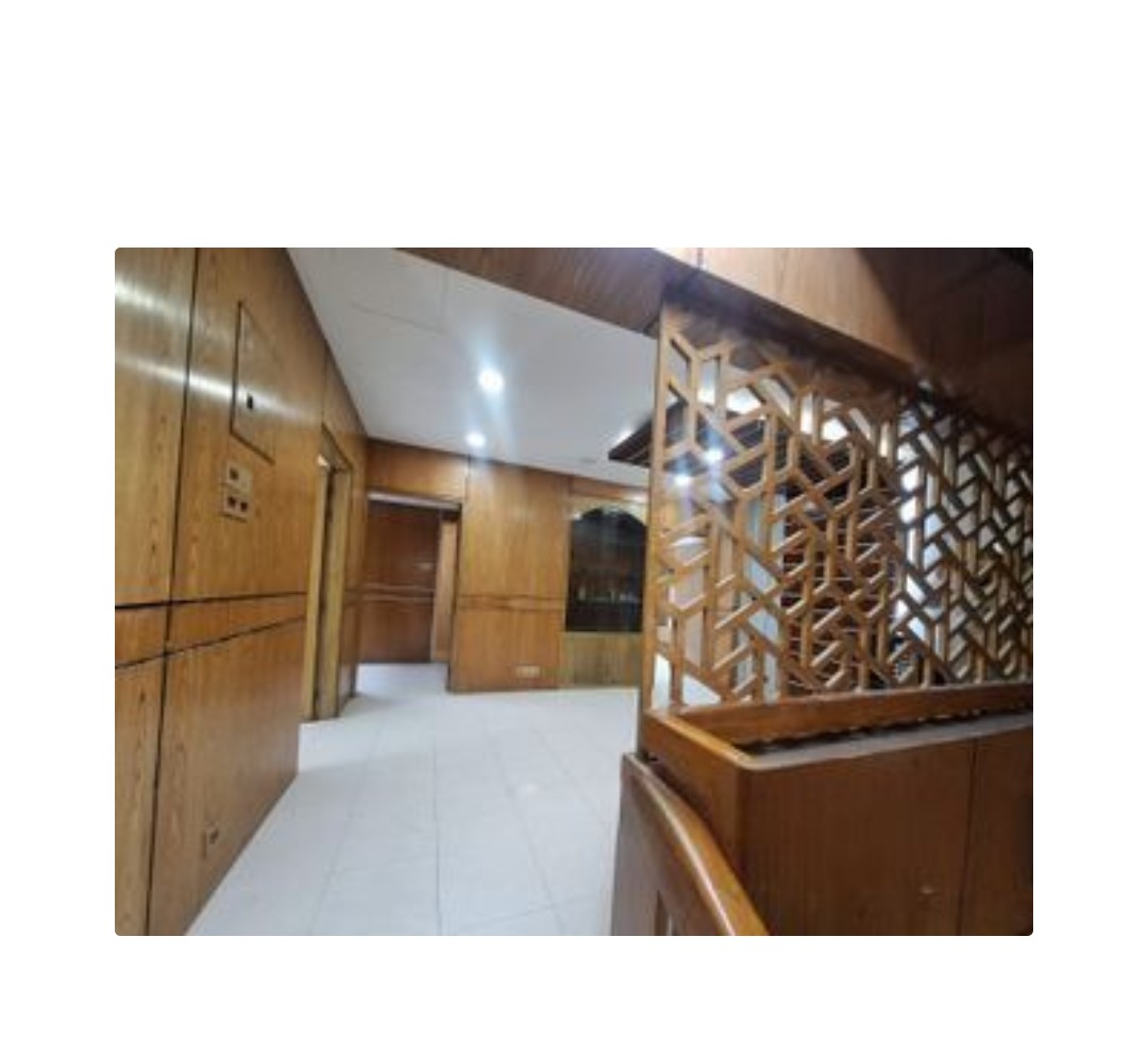 3000Sq ft Semi Furnished Rent Baridhara Diplomatic zone Nice View