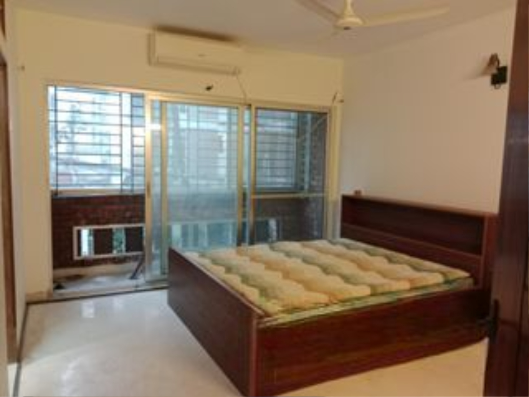duplex 4000 sft semi furnish office space available in banani north 