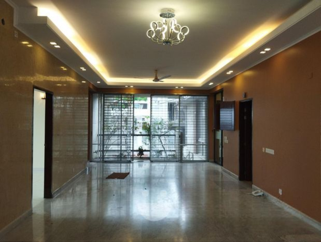 4800 sqft Lakeside Apartment with gym swimming facilities