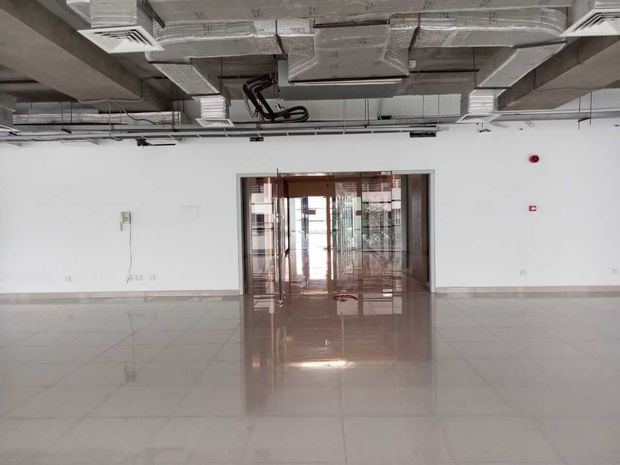Ground Floor 5500 Sqft (shop/showroom/restaurant) Rent Gulshan Avenue