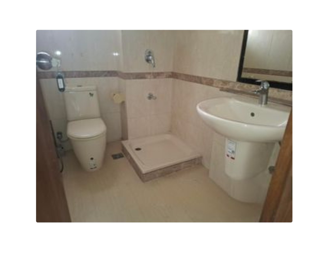Residencial 2800.sqft Office Space Rent Gulshan 2 4th Floor