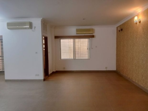 Unfurnished 3bedroom-2250 Sqft Apartment For Rent in Gulshan