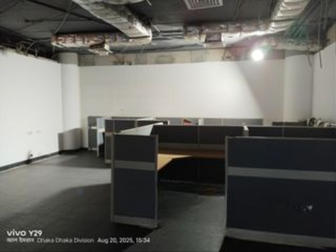2/2 1455 Sqf Commercial Speech Rent @ Gulshan Avenue