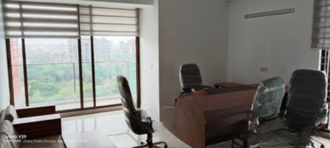 1450 Sqf Commercial Speech Rent @ Gulshan Avenue.