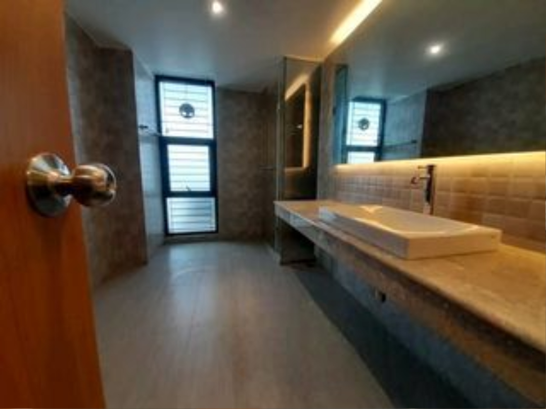 4Bed Semi-Furnished Excellent Apartment Rent In Gulshan-2