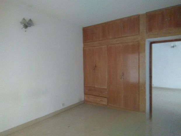 2200 Sqft Unfurnished Apartment Rent in Gulshan
