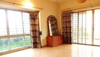 Lake View Semi Furnished 4 Bed 9th Floor Apt. For Rent in Gulshan-2