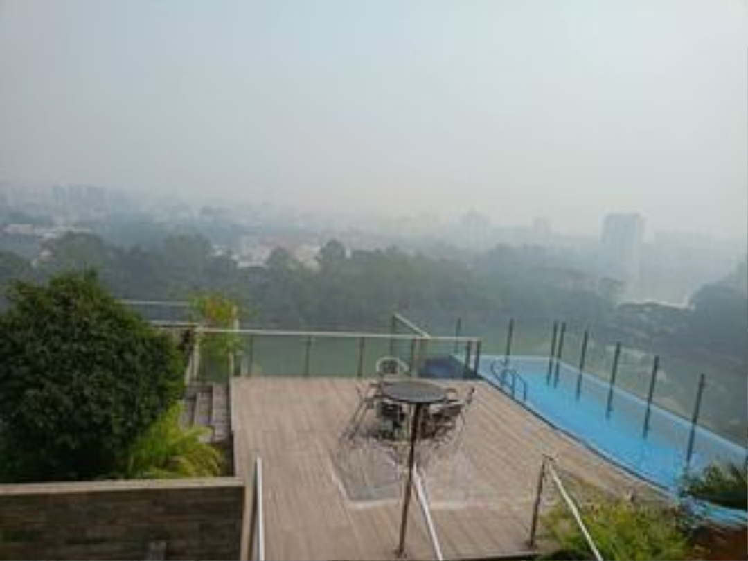 Lake view stunning semi furnished apartment for rent in north Gulshan