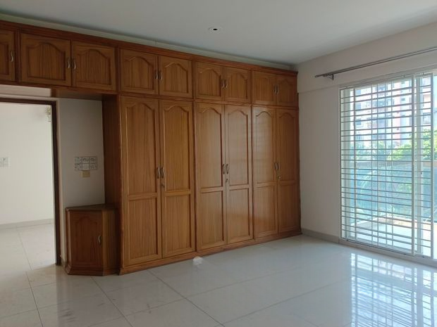 2550 Sqft Un-Furnished Apartment For Rent In Gulshan