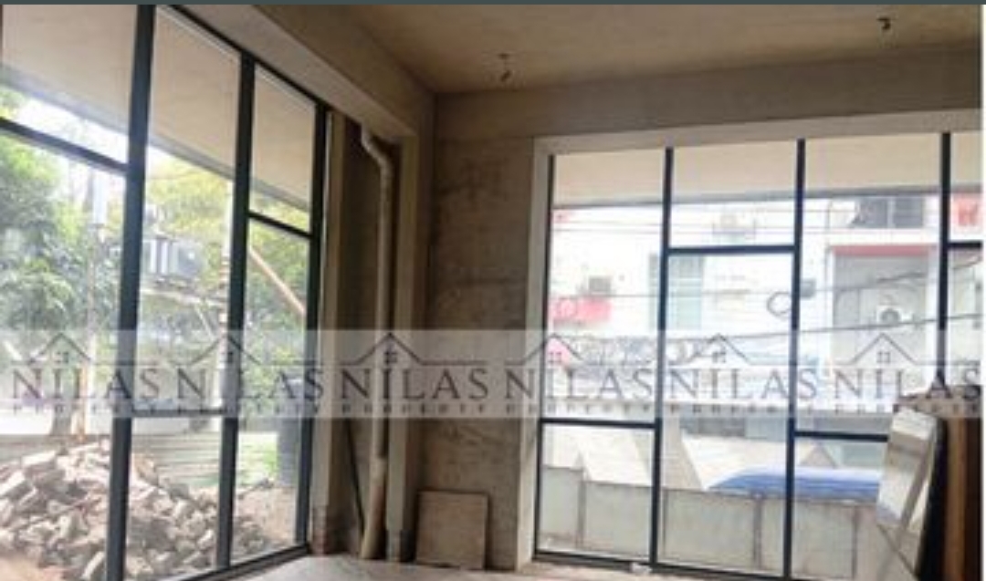 Ground Floor VIP Café/Showroom Space for Rent in Banani