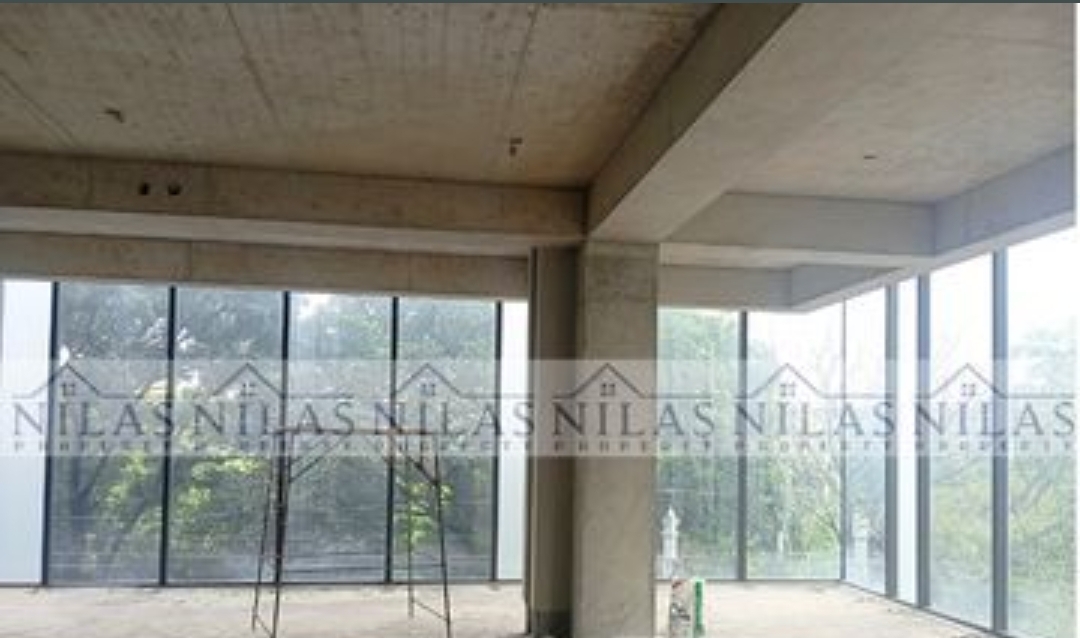 Ground Floor VIP Café/Showroom Space for Rent in Banani
