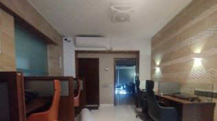 Semi commercial 2500 Sft Office Space Rent At Banani