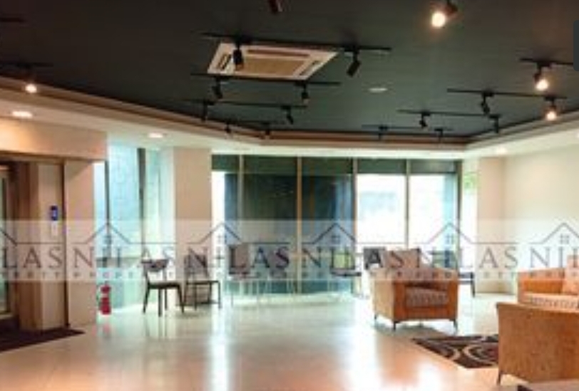 Ground Floor Showroom/Café Space for Rent in Gulshan