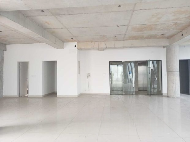 Brand New Commercial 4000 SqFt Floor Rent In GULSHAN Avenue