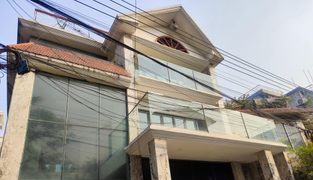 Nikunja-1 Independent Luxurious House Rent Office/Residence