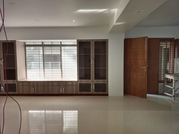 Semi Furnished 3800 SqFt 4Bed Apt: Rent In GULSHAN 2