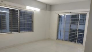 New Good Quality 3 Bedroom Un Farnised Flat Rent At Banani