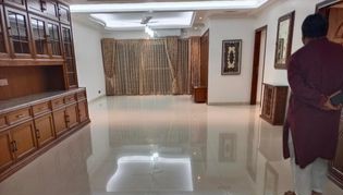 Good Quality 4 Bedroom Semi Farnised Flat Rent At Gulshan 2