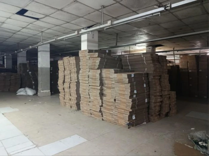 16000 Sqft 2 Stories Building Rent For Garments / Office Gowdown