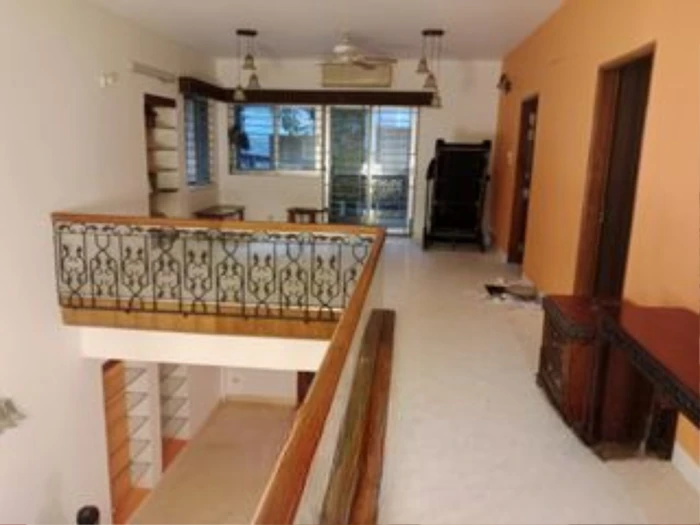 Duplex semi furnish 4 Bed room apt rent in banani North