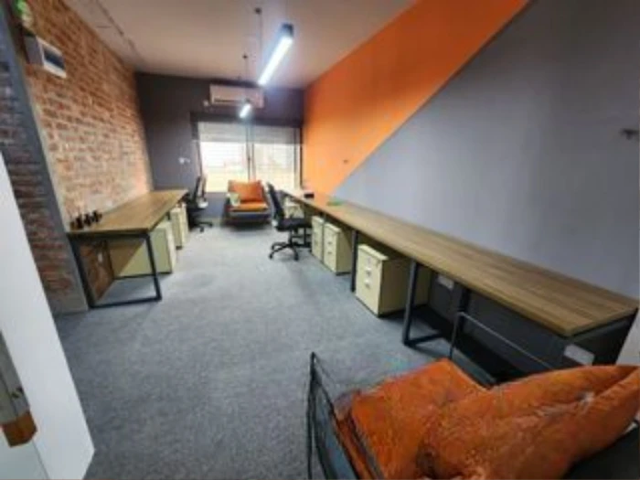 1500 SqFt Furnished Commercial Office Space Rent in Gulshan-2