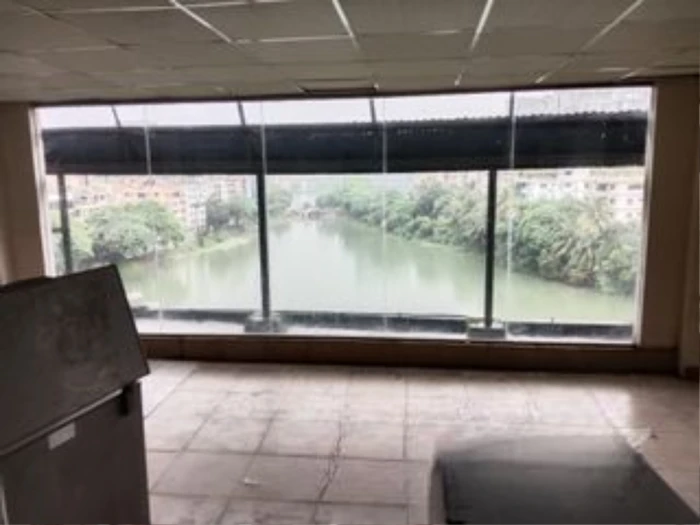 Commercial 6000 sft open space rent office or resturent in banani
