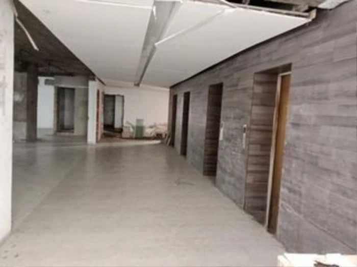 fully commercial 7400 sft office space available in banani