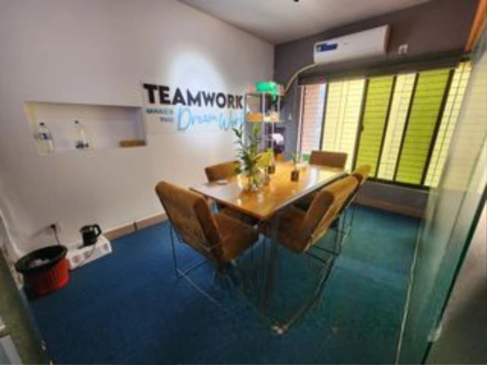 1500 SqFt Furnished Commercial Office Space Rent in Gulshan-2