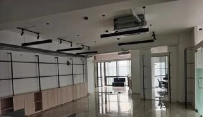 Full Farnised Commarcial 3800 Sft Office Space Rent At Gulshan 2