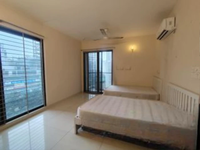 3Bed Semi-Furnished Beautiful Apartment Rent Baridhara Diplomatic Zone