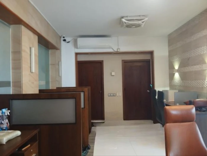 2600 sqft office space for rent in Banani