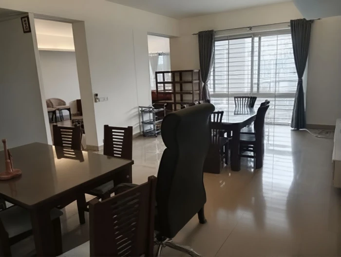 Lake view fully furnish apt rent in Gulshan 2 North side