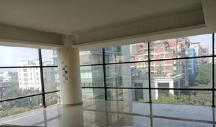 commercial open space 6000sft office available in banani