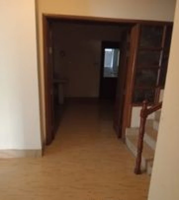 Duplex 5 Bedroom Un Farnised Flat Rent At Gulshan 2