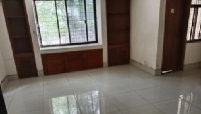 office space 2450 sft rent in resident building at gulshan