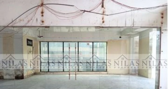 Ground Floor Retail Showroom/Café Space for Rent in Dhanmondi