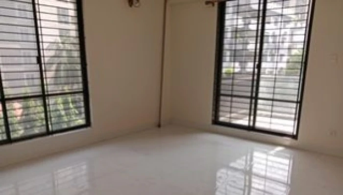 2200 sft office space available in banani