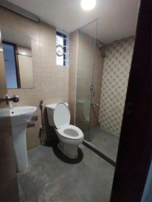 11th floor 4 bedrooms unfurnished apartment For Rent in Gulshan 2