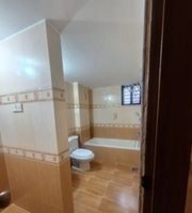 2500Sq ft Office Space Rent Gulshan2 Nice View