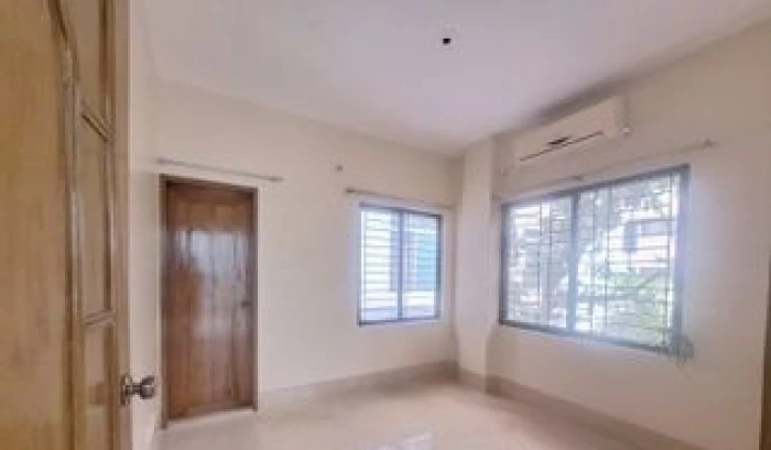 2500Sq ft Office Space Rent Gulshan2 Nice View