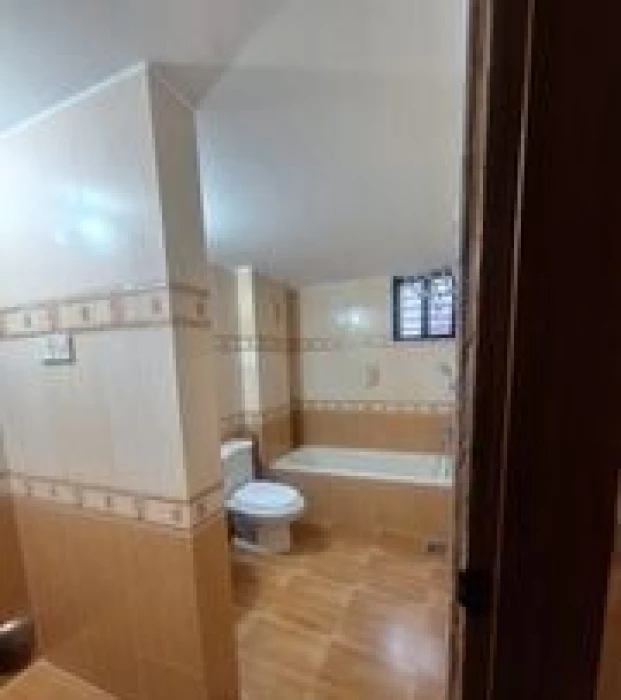 2500Sq ft Office Space Rent Gulshan2 Nice View