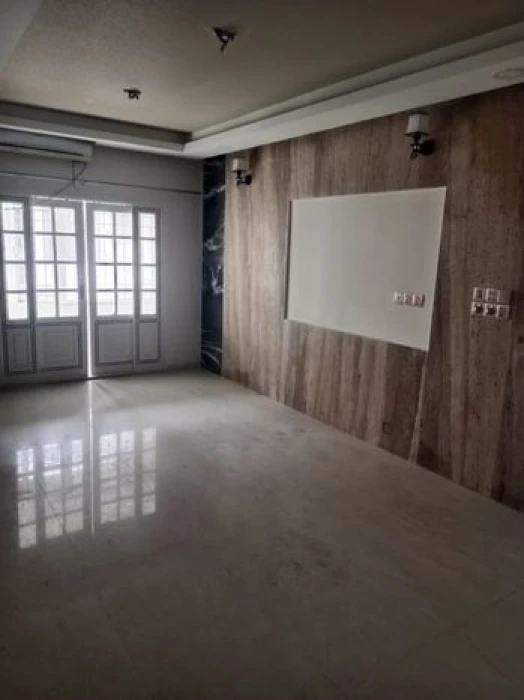 17,000 Sqft Commercial Open Floor Rent in Gulshan (2 Circle)