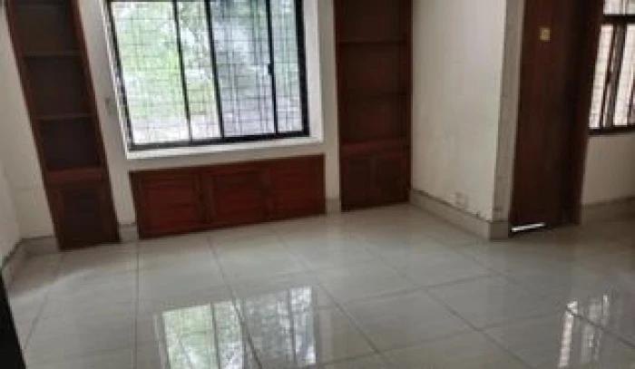 office space 2450 sft rent in resident building at gulshan