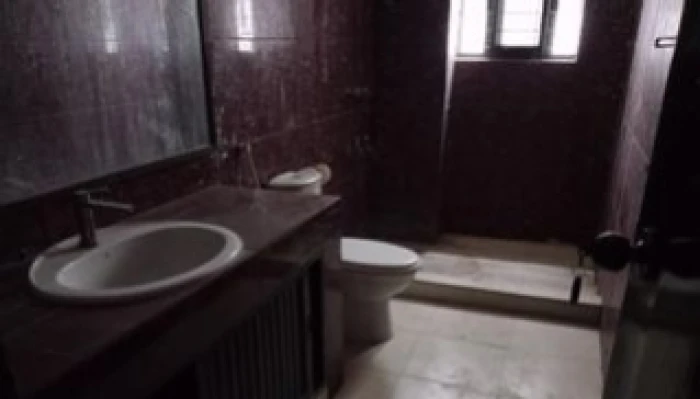 office space 2450 sft rent in resident building at gulshan
