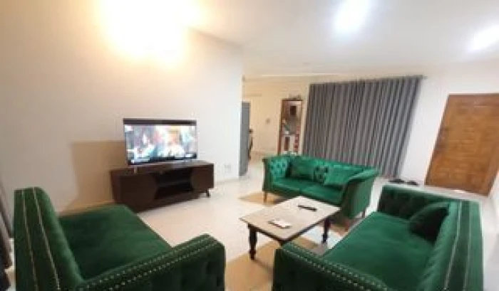 Mordan New Fully Farnised Flat Rent In Gulshan 2