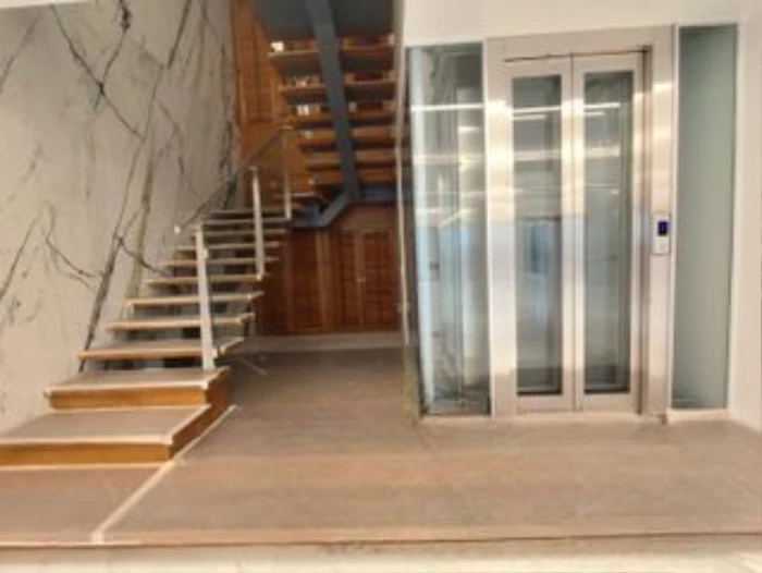 Luxury New 7320-Sqft 5Bed Lake View Duplex Apartment Rent North Gulshan
