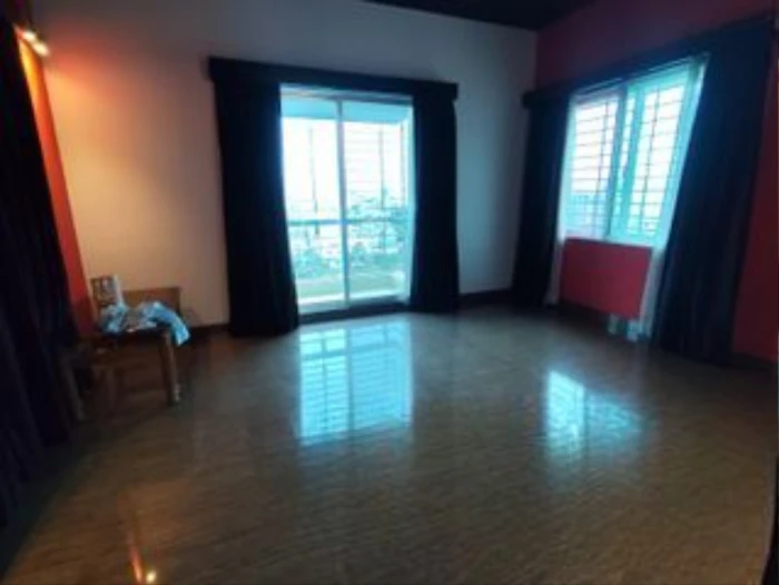 Semi Furnished Lake View Beautiful Apartment Rent In Gulshan-2