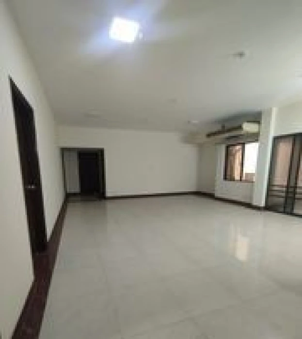 Good Quality 3 Bedroom Semi Farnised Flat Rent In Gulshan 1
