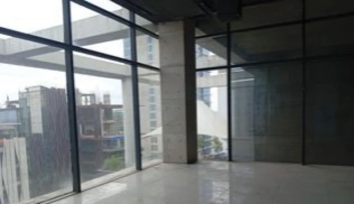 Commercial Office 2300 Sqft Open Space Rent in Gulshan Avenue