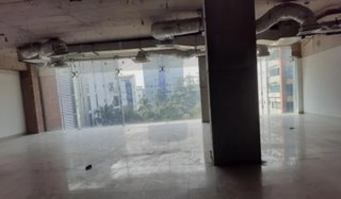 100 % Full Commercial 2000 Sqft Office Space Rent Gulshan Avenue